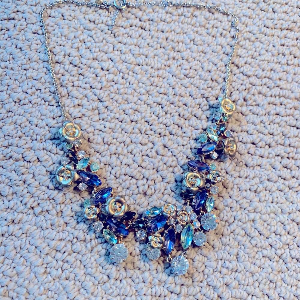 Ann Taylor statement necklace